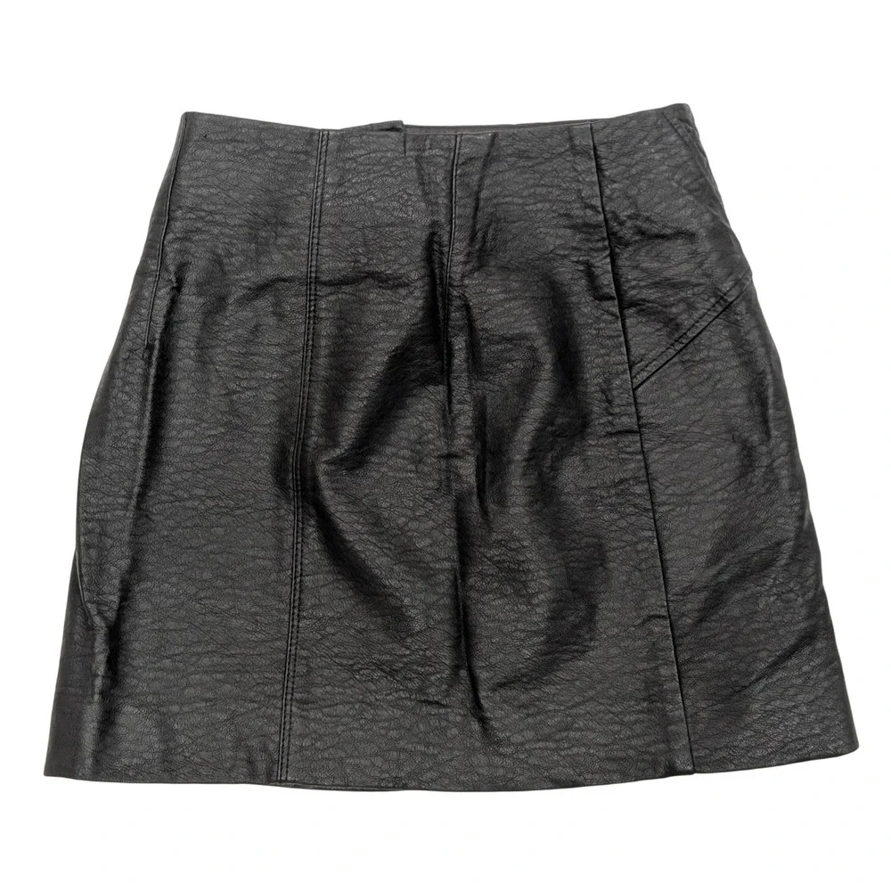 Black Quilted Texture Faux Leather Moto Mini‎ Skirt Zipper Buckle Detail Size 4